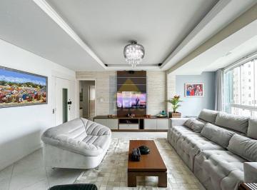 Apartamento · 140m² · 3 Quartos · 3 Vagas · Apartamento quadra mar mobiliado com 3 suítes à venda no Centro/Sul de Balneário Camboriú