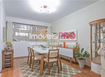 Casa · 198m² · 3 Quartos · 4 Vagas · Sobrado de 198m² no Brooklin com 4 vagas.