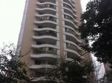 Apartamento · 205m² · 3 Quartos · 4 Vagas · Apartamento Duplex ? 205 m² de área útil,  4 Vagas, 3 suítes, dependência de empregada