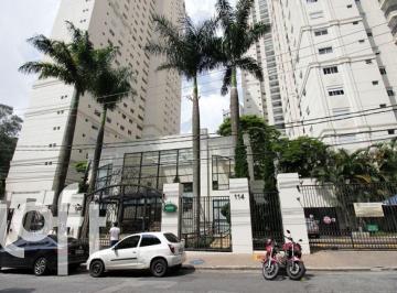 Apartamento · 229m² · 4 Quartos · 4 Vagas · Apartamento com 229 m² de área útil, 4 dormitórios sendo 4 suítes, repleto de armários, 4 vagas