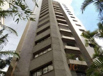 Apartamento · 172m² · 3 Quartos · 2 Vagas · Apartamento com 172m², Varanda Gourmet, 3 Dormitórios sendo 1 suíte, 2 vagas de garagem.