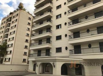 Apartamento · 285m² · 4 Quartos · 6 Vagas · Apartamento com 285m² de área útil, 1 por andar, 6 vagas de garagem, amplo living, 4 suítes.