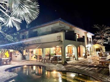 e33533e3e65b96aba0d83a54d3a8b4e19bd25d86 · Linda casa com vista para o mar, em Guaecá CA0789