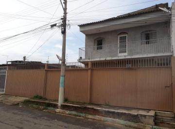 Casa de 7 quartos, Samambaia · Casa sobrado de 7 quartos, nascente com excelente localização em Samambaia   