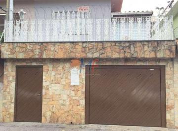Casa · 200m² · 3 Quartos · Lindo Sobrado no bairro Vila Galvão Guarulhos, com 3 dorms (1 suíte), lavabo, 2 varandas, lavanderia