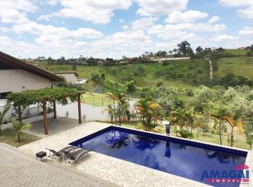 Casa · 600m² · 5 Quartos · 4 Vagas · Casa de 5 quartos para venda no condomínio Lago Dourado
