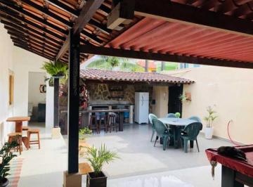 Casa · 180m² · 4 Quartos · 2 Vagas · Casa à venda - em Vargem Pequena