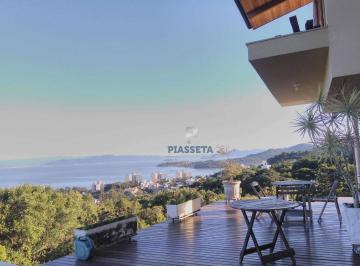 9c903029a293f056ad3fba3f401d3b6f0ca27d38 · Casa com vista mar no João Paulo, 3 suítes!