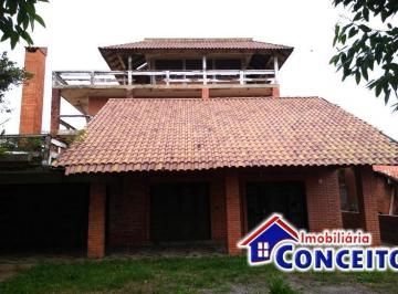 Casa de 6 quartos, Imbé · XC207 - Excelente residência com 06 dormitórios a 400 metros do mar