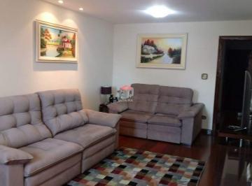Casa · 305m² · 3 Quartos · 5 Vagas · Sobrado com 305 m² localizado no Bairro Valparaiso em Santo André/SP.