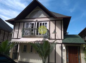 Fachada e entrada · Itaipava - Granja Brasil chalé