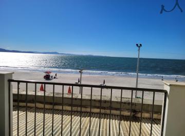 Foto 01 · Apartamento de férias com vista para o mar, e piscina!