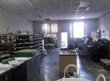 Comercial · 297m² · 2 Vagas · Salão de 297m² no Rudge Ramos em SBC - SP