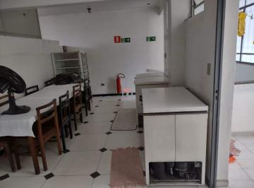 Casa · 270m² · 2 Quartos · 2 Vagas · Casa / Restaurante