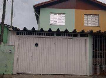 Casa · 140m² · 2 Quartos · 2 Vagas · Capão Redondo Jd Comercial onibus na porta. Acerita permuta