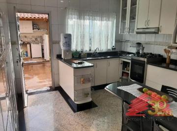 Foto 02 · Casa à venda no bairro Água Rasa, 4 quartos, 2 salas, 2 banheiros, 4 vagas de garagem, 250,00 m² de 