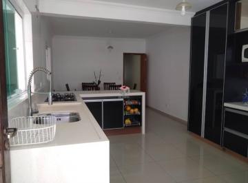 Casa · 215m² · 3 Quartos · 4 Vagas · Sobrado à venda 3 quartos 1 suíte 4 vagas Taboão - São Bernardo do Campo - SP