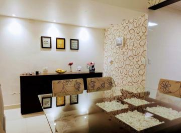 Casa · 146m² · 3 Quartos · 2 Vagas · Sobrado amplo com 146m² localizado no Centro de Diadema - SP.