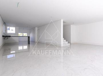 Casa · 555m² · 4 Quartos · 6 Vagas · Casa de Condomínio à Venda na Granja Julieta - 4 Suítes - 6 Vagas - 555m² de Área Construída