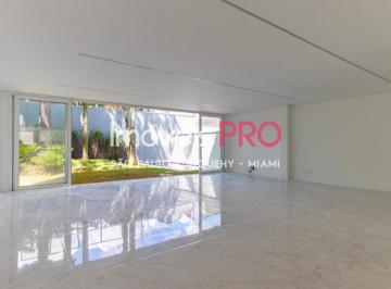 Casa · 525m² · 4 Quartos · 5 Vagas · Casa de alto padrão 525m² para Venda na  Granja Julieta