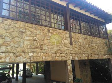 Casa · 540m² · 5 Quartos · 4 Vagas · Nogueira - maravilhosa casa com 5 quartos em condomínio