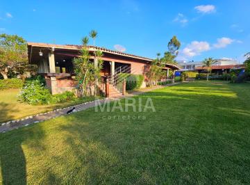 Casa de 6 quartos, Gravatá · Casa à venda em Gravatá-PE com 06 suítes!
