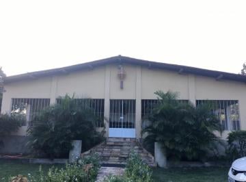 Casa de 3 quartos, Gravatá · Casa solta à venda em Gravatá/PE!