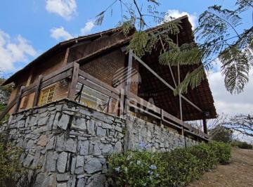 Casa de 4 quartos, Gravatá · Casa solta à venda em Gravatá/PE!