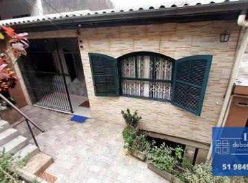 Casa · 200m² · 3 Quartos · 1 Vaga · Casa 2 andares com pátio