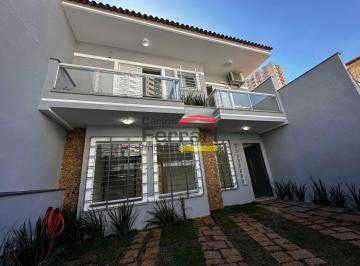 Casa · 142m² · 3 Quartos · 2 Vagas · Sobrado para locação em Santana - 03 suítes e 02 vagas