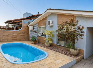 Casa · 177m² · 3 Quartos · 2 Vagas · Casa com 2 dormitórios, edícula com suíte, piscina e excelente localização - Aceita financiamento ba