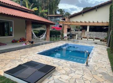 Casa de 4 quartos, Ibiúna · Casa térrea dentro de condomínio