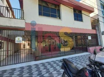 Casa · 450m² · 4 Quartos · 4 Vagas · Alugo Casa Duplex 4/4 no Centro - Ilhéus/BA