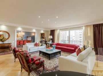 Apartamento · 520m² · 4 Quartos · 5 Vagas · Apartamento excelente com 4 suites e 5 vagas