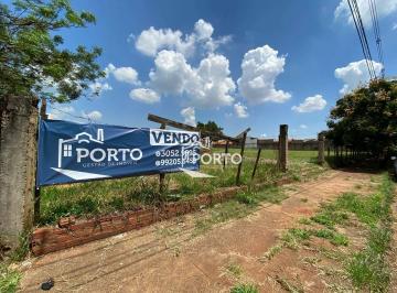 5902bb04d8fdd52daaa016a04e936293980d9139 · Área residencial à venda ou aluguel no bairro São Francisco em Piracicaba
