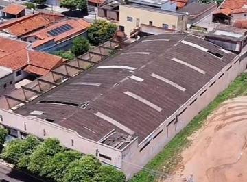 Comercial Venda 3800m² de 2 quartos · VENDO GALPÃO - PIRASSUNUNGA