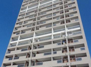 Apartamento · 87m² · 1 Quarto · 2 Vagas · Apartamento com 87 m², sala, 1 Dormitório sendo 1 Suíte, 2 Vagas, lavabo.