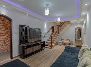 Sala · Lindo sobrado com 254m² na Vila Humaitá, Santo André