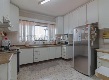 Cozinha · Sobrado com ótimo espaço interno !!!!