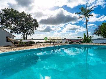 8d889dd0780e2cd4d964439a25abad15c5c1b5db · À venda na Lagoa da Conceição! 5.400m², pé na Areia.