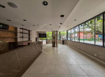 Comercial · 176m² · Esquina Comercial 5x25,60 - Z.: ZEU - Moema Pássaros