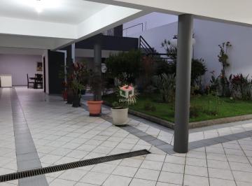 Casa · 613m² · 5 Quartos · 8 Vagas · Casa ampla de 613m² localizada no Bairro Silveira em Santo André - SP.