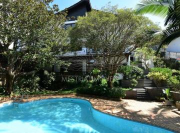 Casa · 500m² · 4 Quartos · 5 Vagas · Casa diferenciada com vista maravilhosa em rua muito especial!
