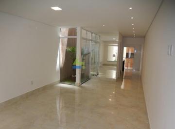 Casa · 200m² · 4 Quartos · 2 Vagas · Sobrado novo na região da Saúde, com 200 m²