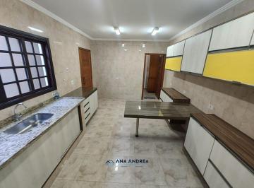 Casa · 295m² · 4 Quartos · 2 Vagas · Sobrado garagem, terraço e salão de festas