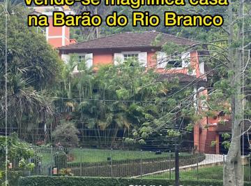 Casa de 3 quartos, Petrópolis · Vende-se magnífica casa na Av Barão do Rio Branco