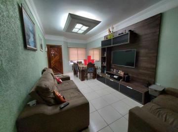 Casa · 130m² · 3 Quartos · 2 Vagas · Casa com 3 suítes, 2 vagas cobertas e 136 m², região Vila Matilde.