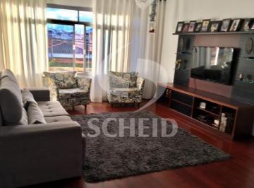 Casa · 204m² · 4 Quartos · 4 Vagas · Sobrado com 4 dormitórios sendo 1 suíte e 4 vagas à venda no Jardim Jabaquara.