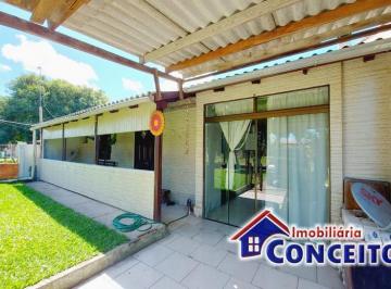 Casa de 3 quartos, Imbé · C421 - Excelente residência composta de 03 dormitórios em Albatroz