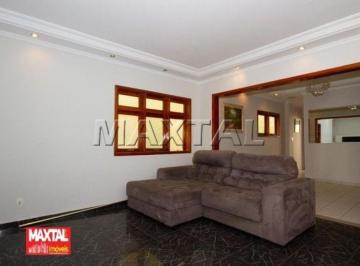Casa · 288m² · 3 Quartos · 2 Vagas · Sobrado à venda de 288m², com 3 dormitórios, 1 suíte e 2 vagas, no Chora Menino.